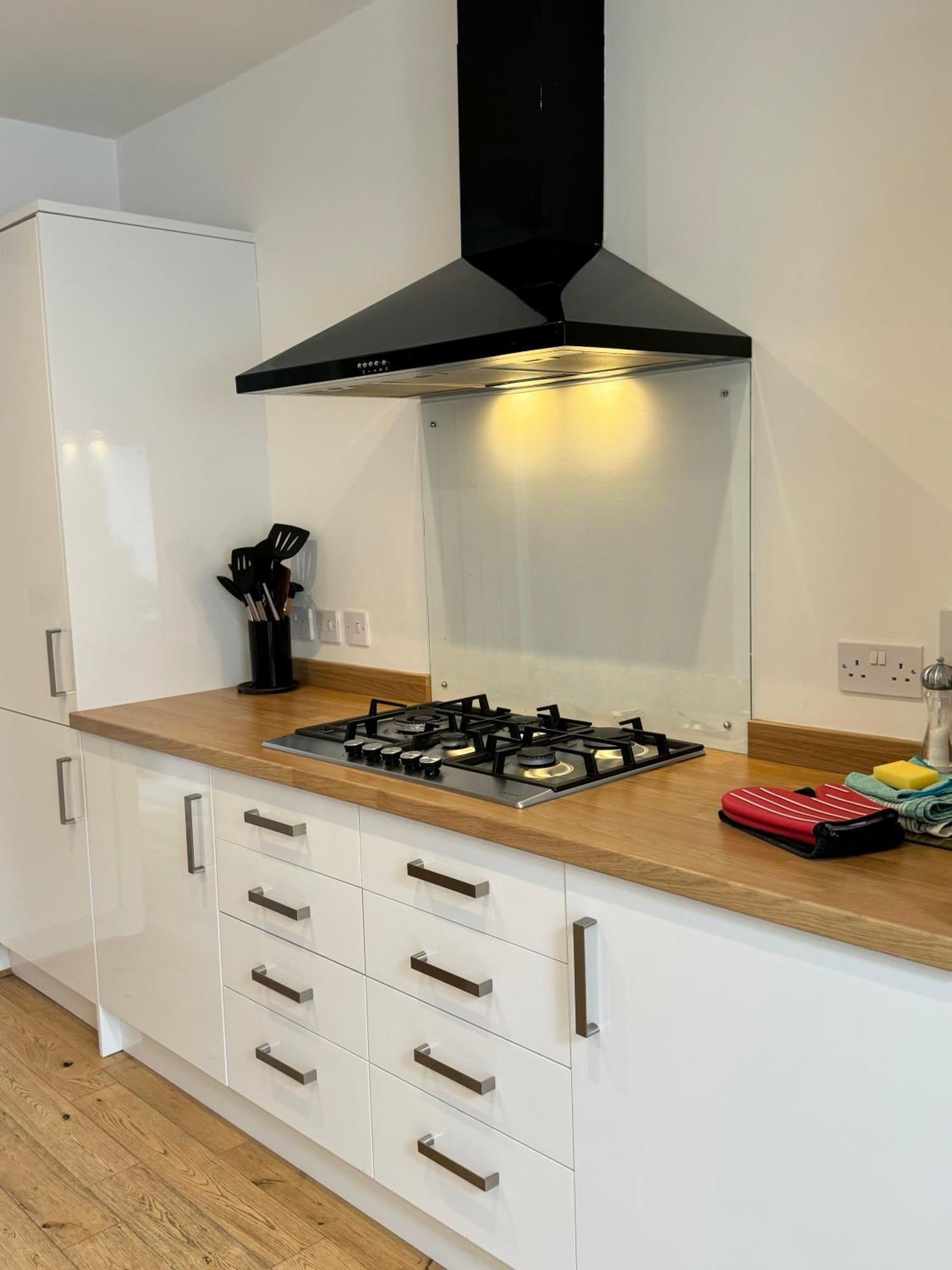 The Ravens Inn, 4 - Bed, Sleeps 6, Pets Welcome Ulverston Eksteriør billede