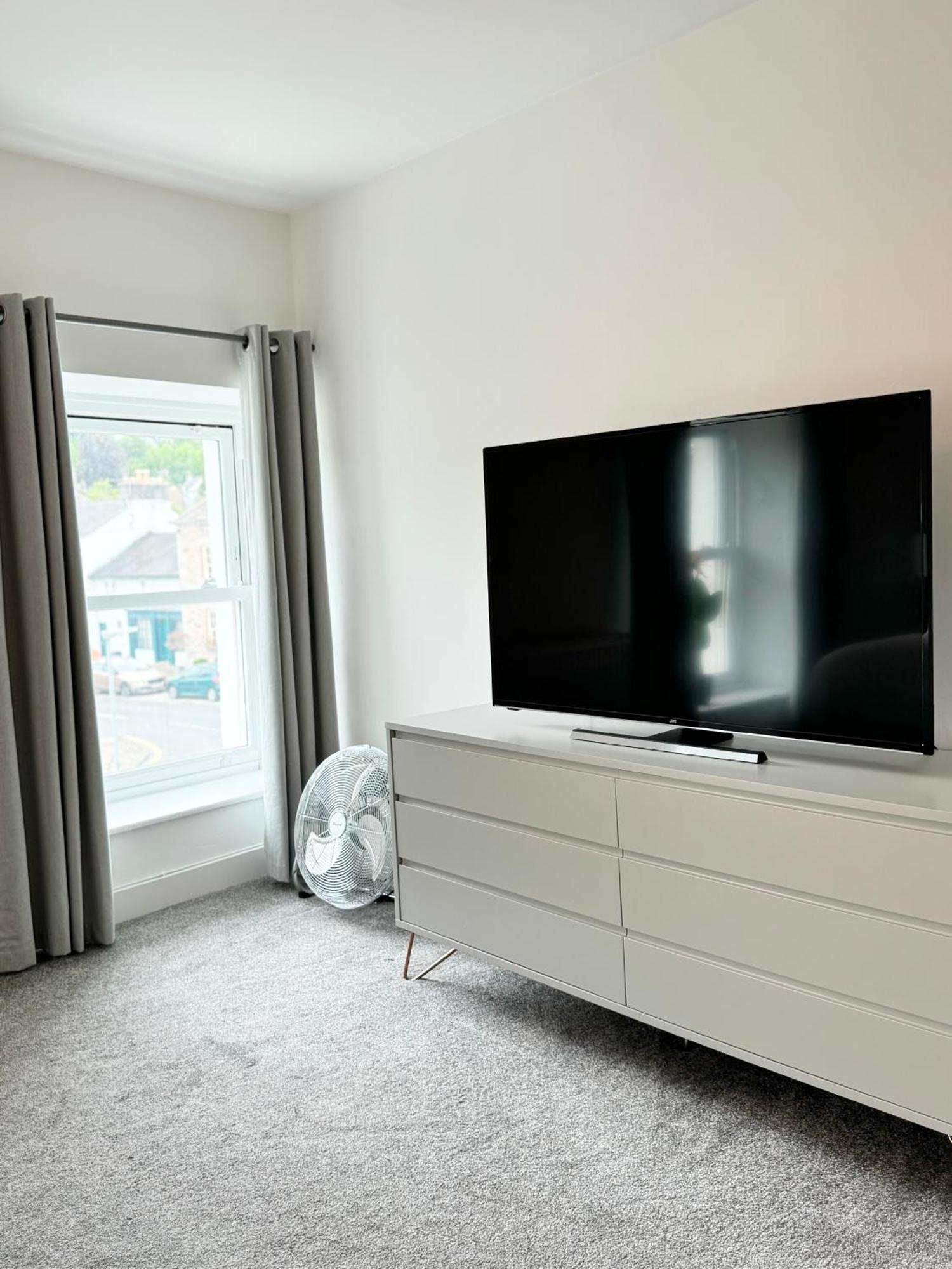 The Ravens Inn, 4 - Bed, Sleeps 6, Pets Welcome Ulverston Eksteriør billede
