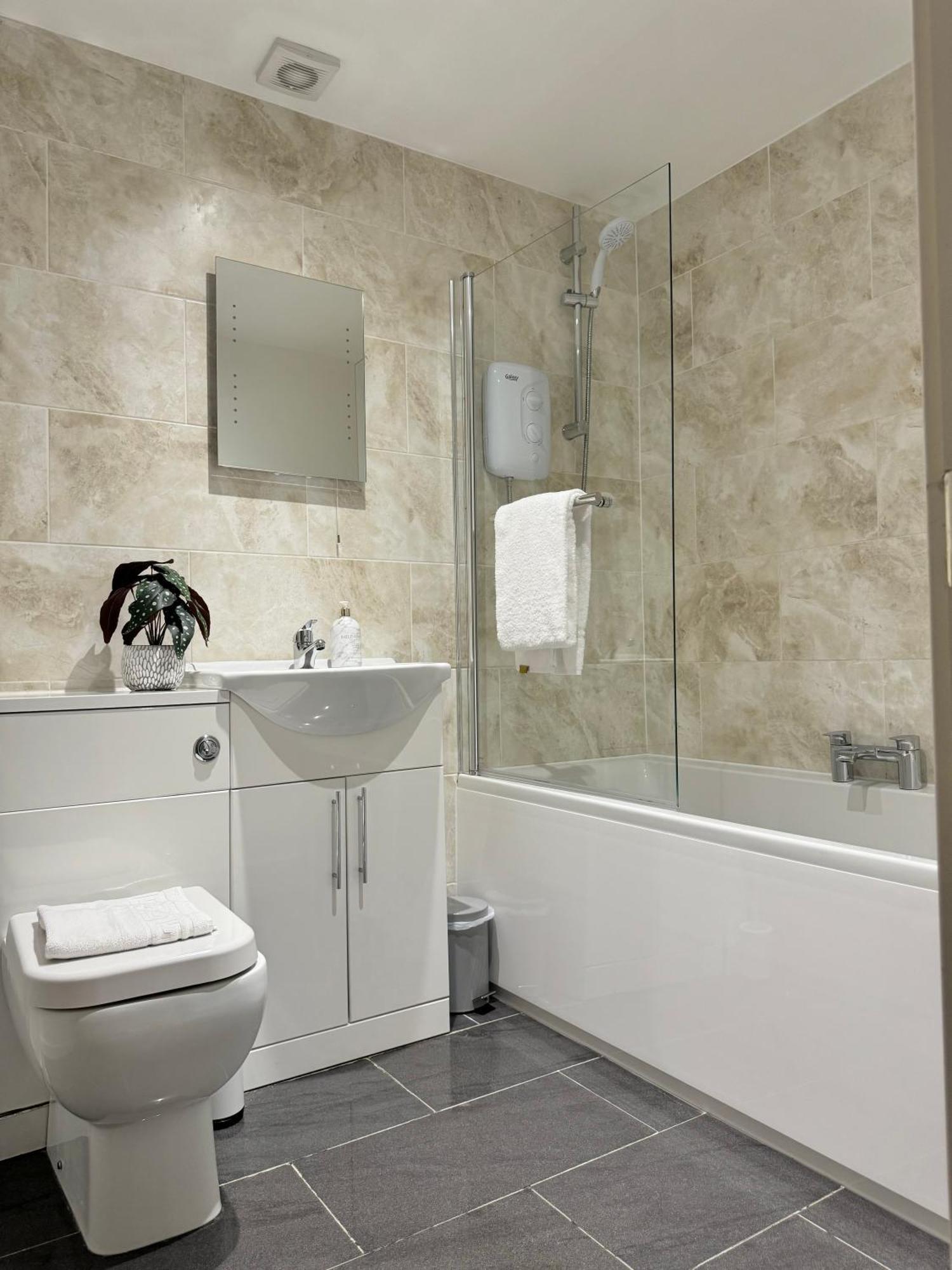 The Ravens Inn, 4 - Bed, Sleeps 6, Pets Welcome Ulverston Eksteriør billede